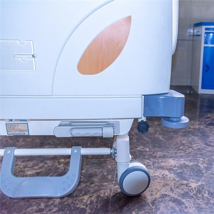 Manual Patient Bed
